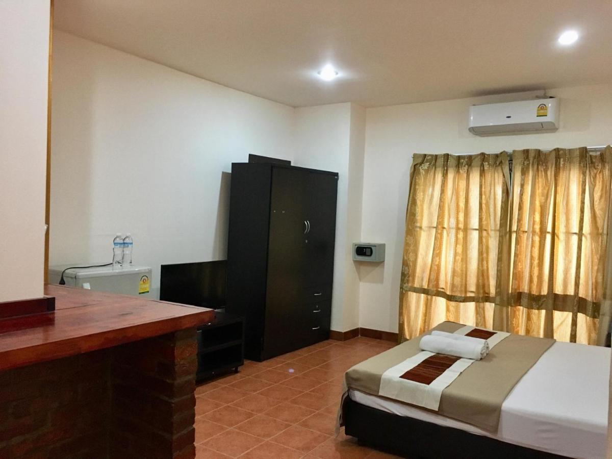 Anchana House Jomtien Beach Buitenkant foto